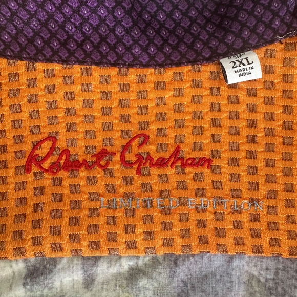 Robert Graham Limited Edition Pin-Up Short Sleeve - Picture 7 of 7